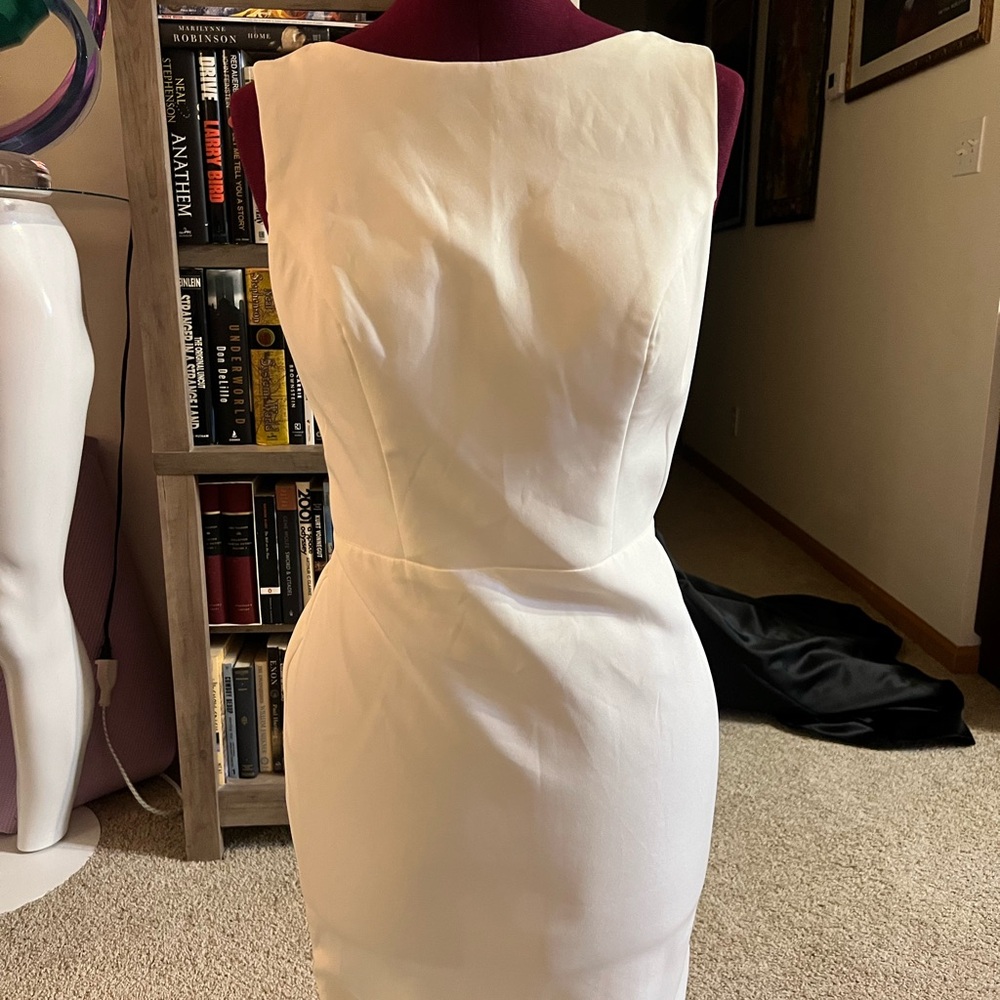 Elegant Bridal White Sleeveless Dress